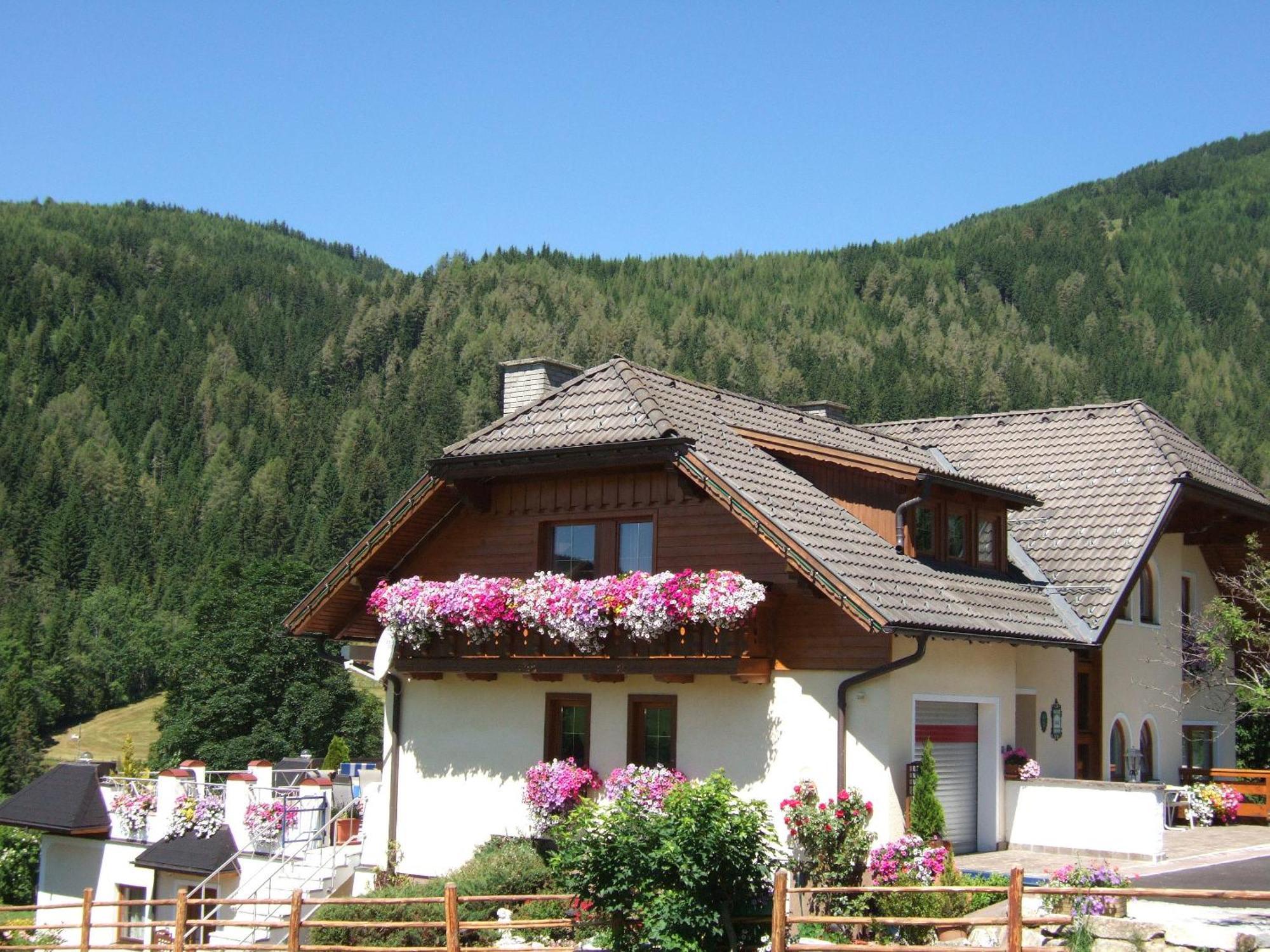 Lungau Apartment - Ferienwohnung Haus Esl Hintergoriach Exterior photo